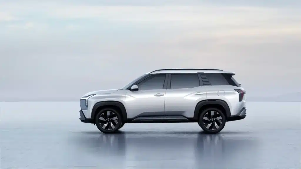 Mitsubishi Destinator và cú phản biện với thế giới review xe cảm tính