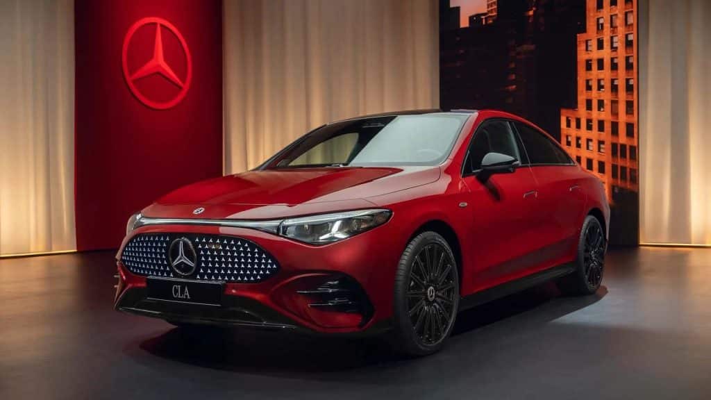 mercedes-benz việt nam thay đổi lãnh đạo, hé lộ loạt sản phẩm mới - Giá Xe 24H